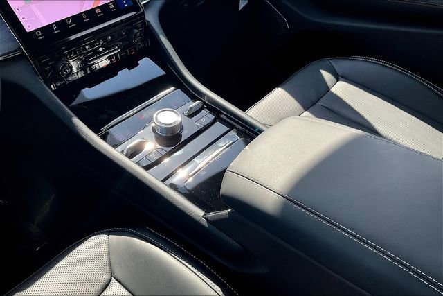 New 2025 Jeep Grand Cherokee L Overland image 9