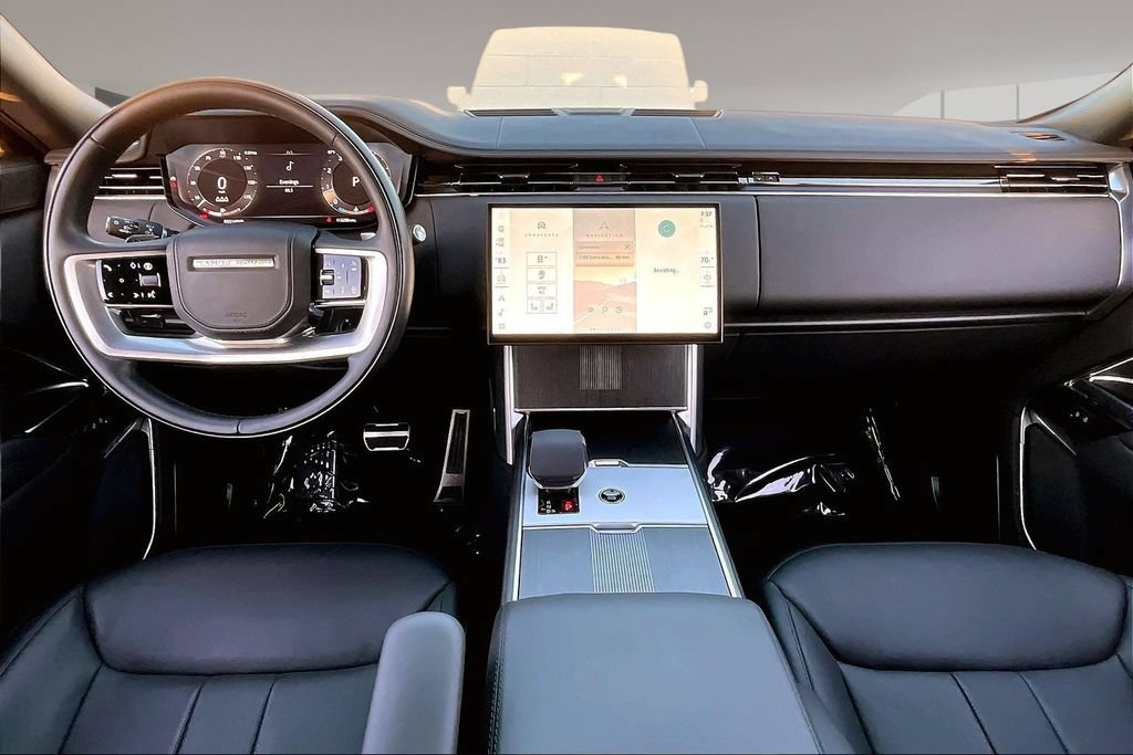 Certified 2024 Land Rover Range Rover Long Wheelbase Autobiography AWD/4WD image 7