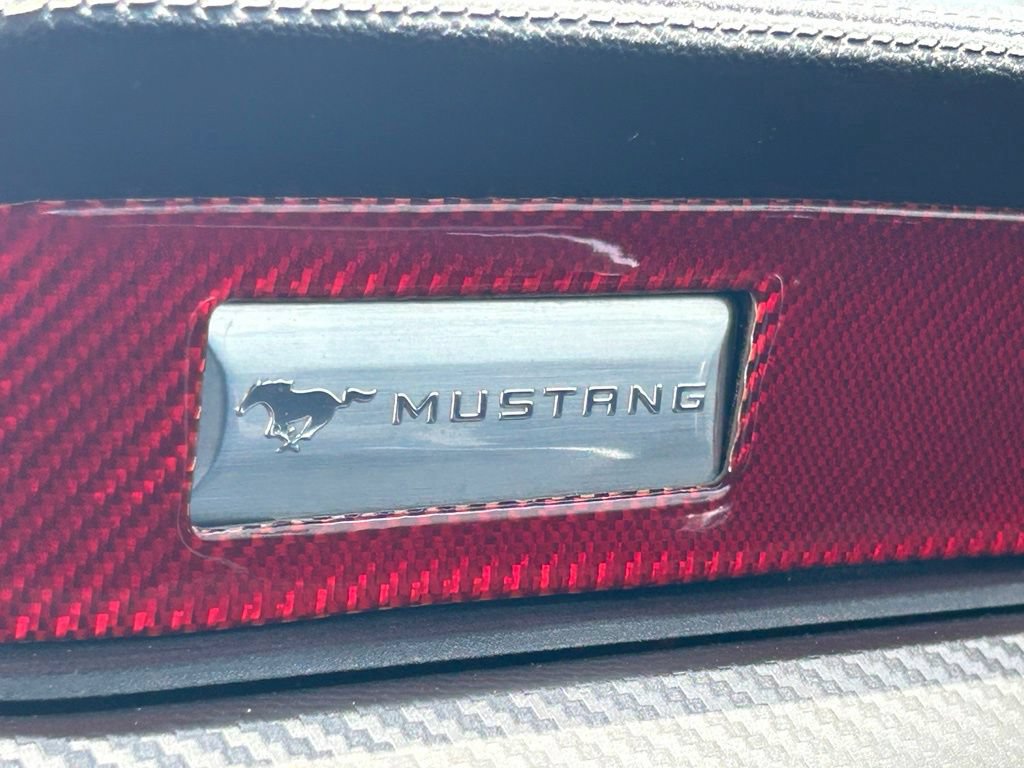 Used 2018 Ford Mustang Coupe RWD image 34