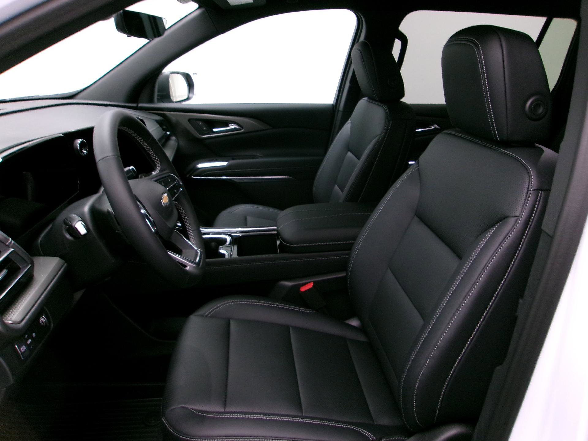 New 2026 Chevrolet Traverse LT w/ Driver Confidence Package image 9