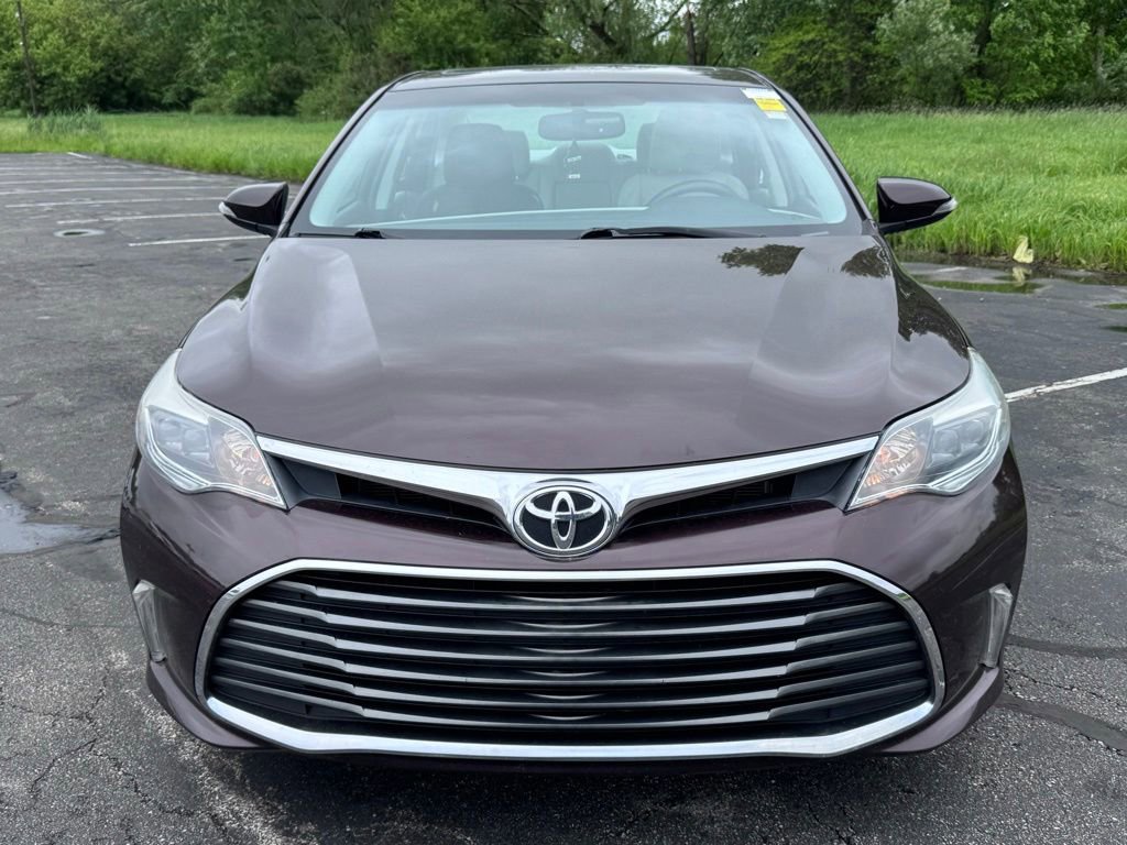 Used 2016 Toyota Avalon XLE Premium FWD image 2