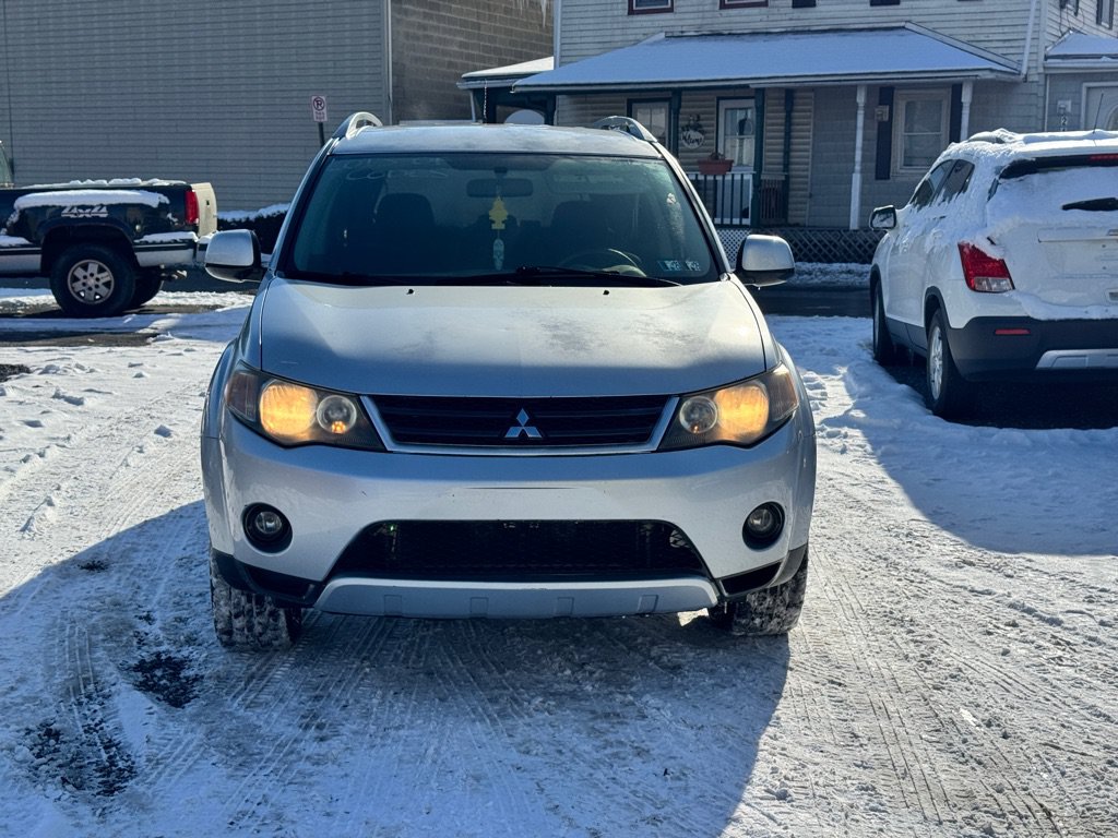 Used 2007 Mitsubishi Outlander XLS AWD/4WD image 2
