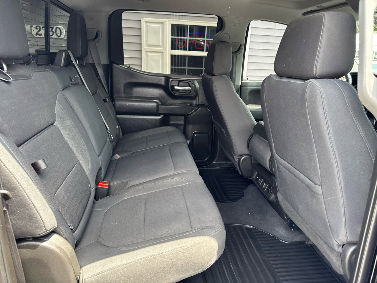 Used 2019 Chevrolet Silverado 1500 LT w/ All-Star Edition image 12