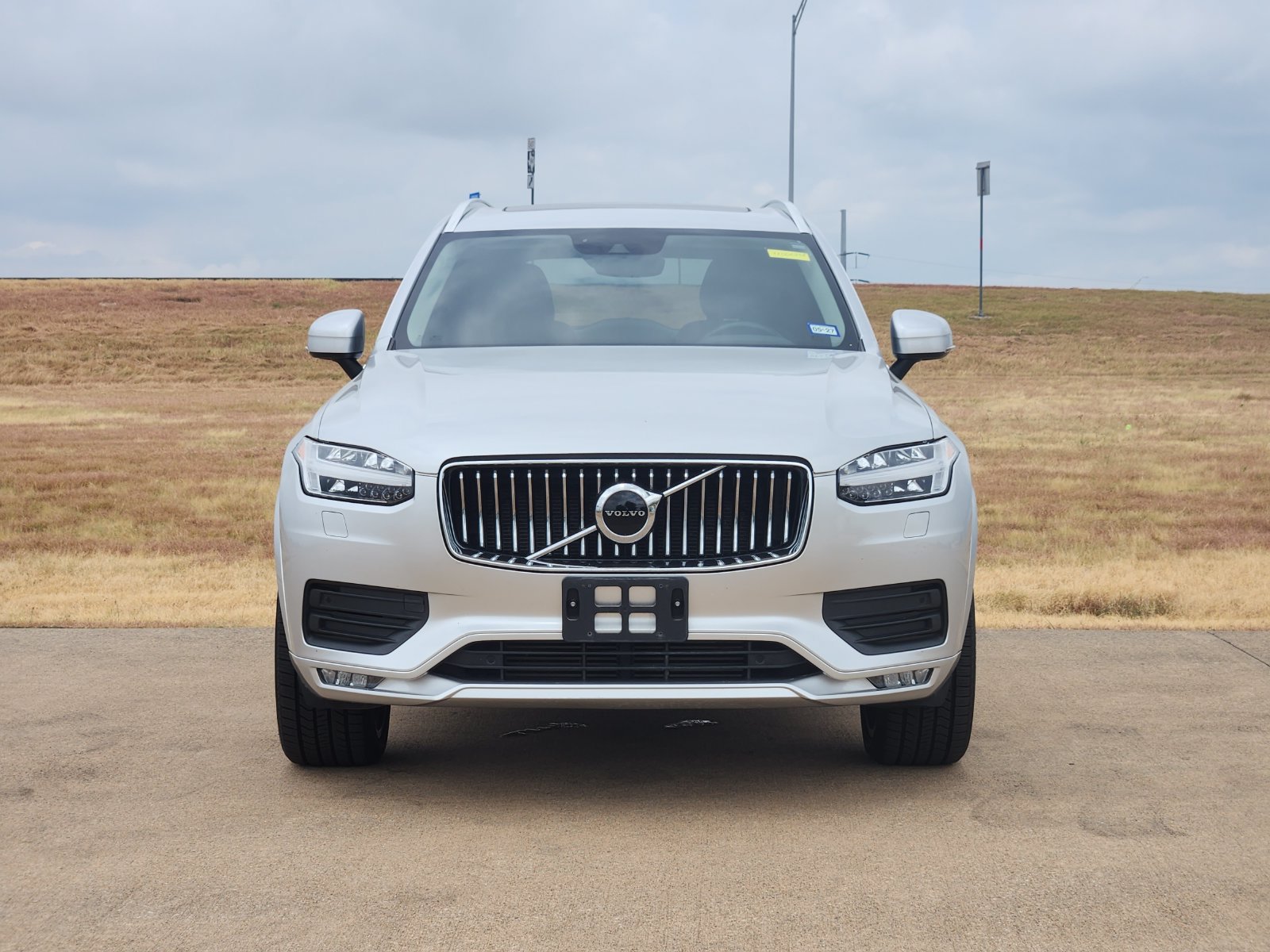 Used 2021 Volvo XC90 T6 Momentum w/ Protection Package Premier AWD/4WD image 6