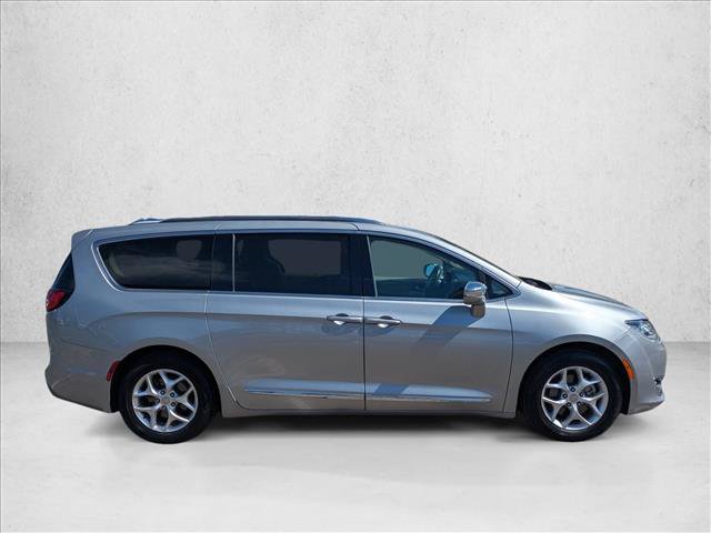 Used 2019 Chrysler Pacifica Limited FWD video 4