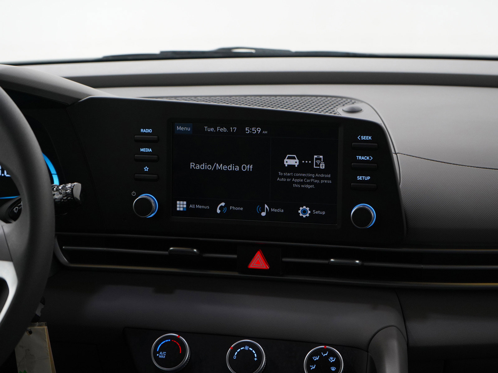 Certified 2025 Hyundai Elantra SE image 15