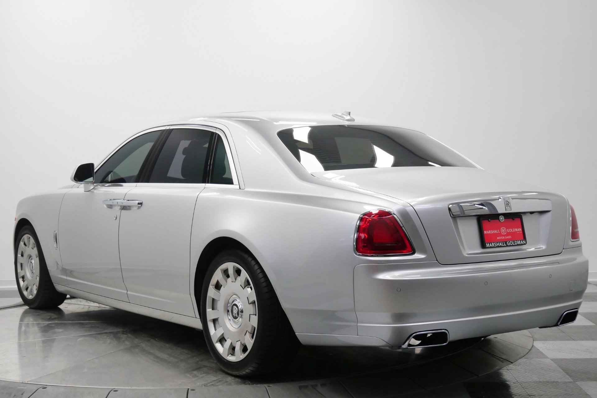 Used 2013 Rolls-Royce Ghost RWD image 7