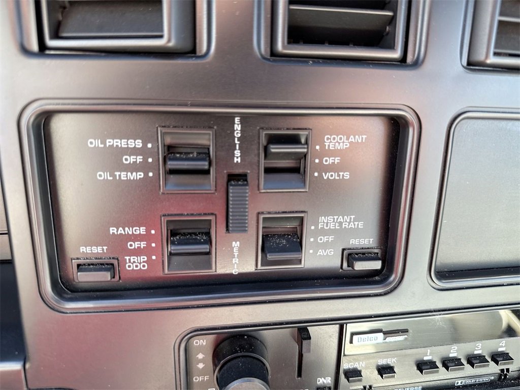 Used 1988 Chevrolet Corvette Coupe image 32