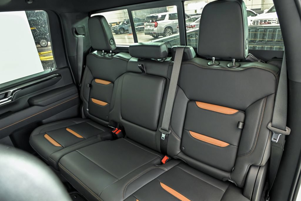 New 2026 GMC Sierra 2500 AT4 w/ AT4 Preferred Package AWD/4WD image 11