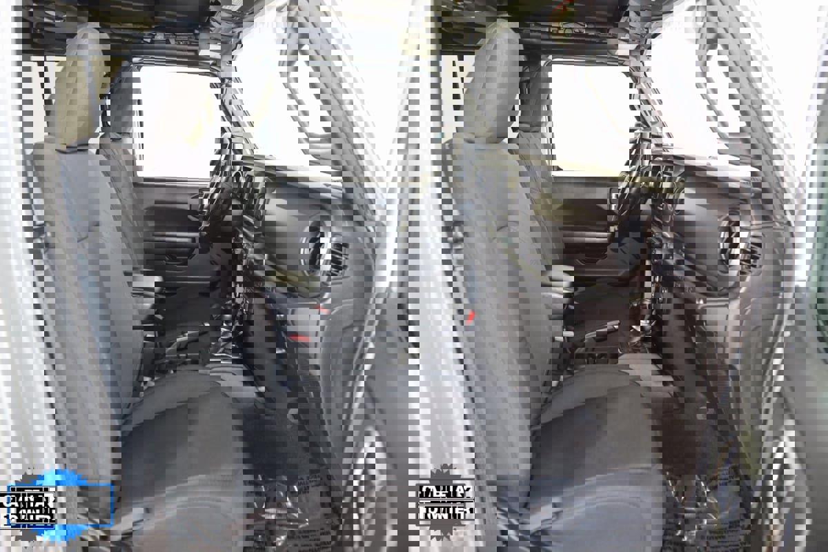 Used 2021 Jeep Wrangler Unlimited Willys image 12