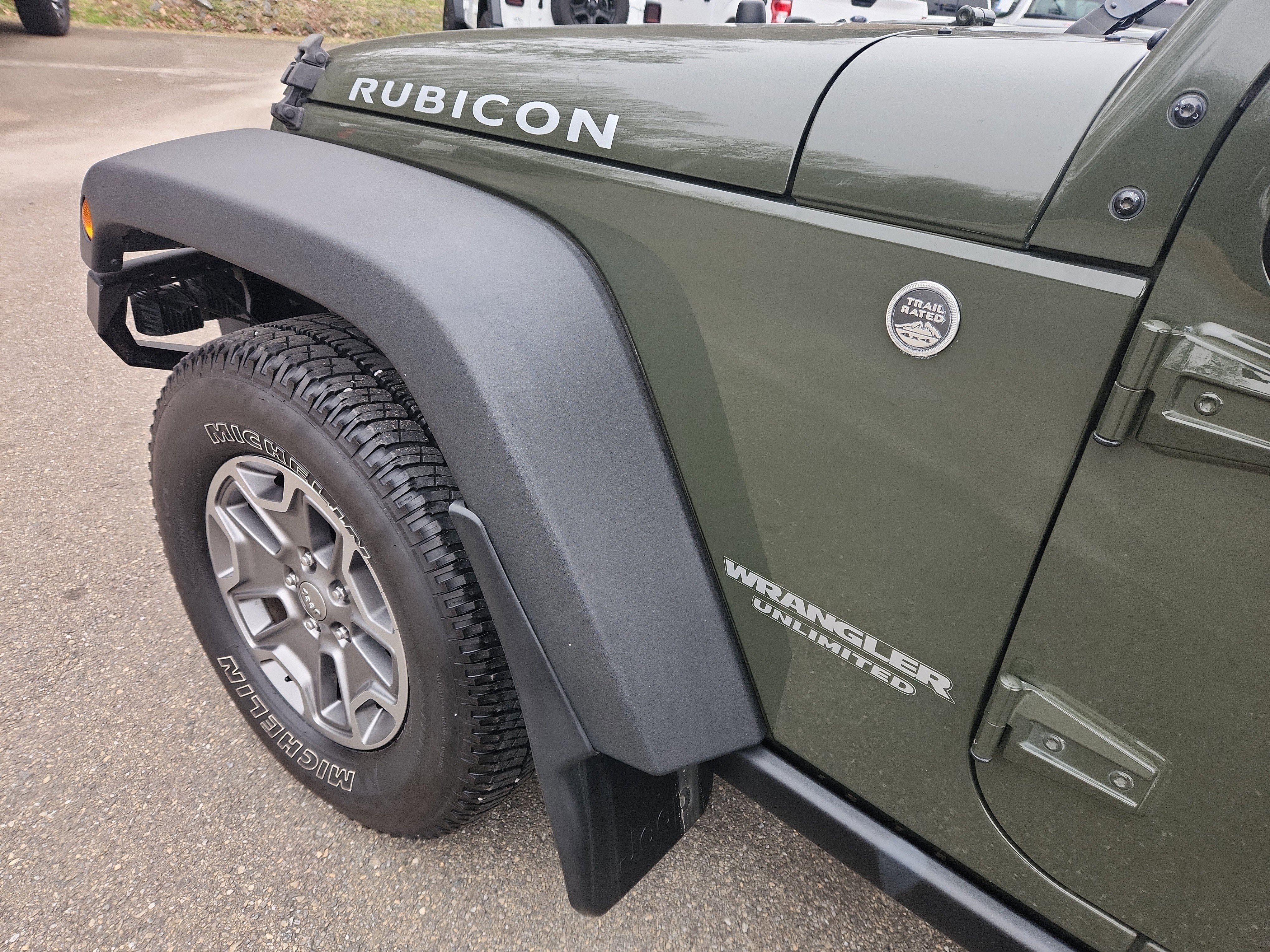 Used 2015 Jeep Wrangler Unlimited Rubicon w/ Connectivity Group image 42