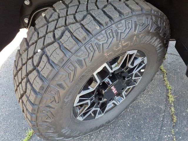 New 2026 GMC Sierra 2500 AT4X AWD/4WD image 15