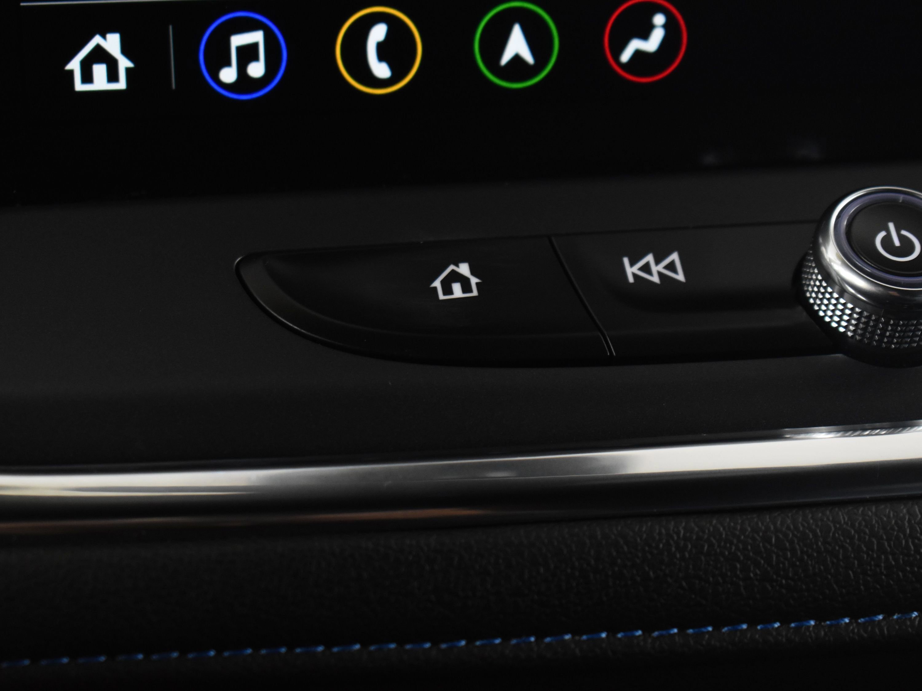 Used 2023 Chevrolet Blazer RS image 47