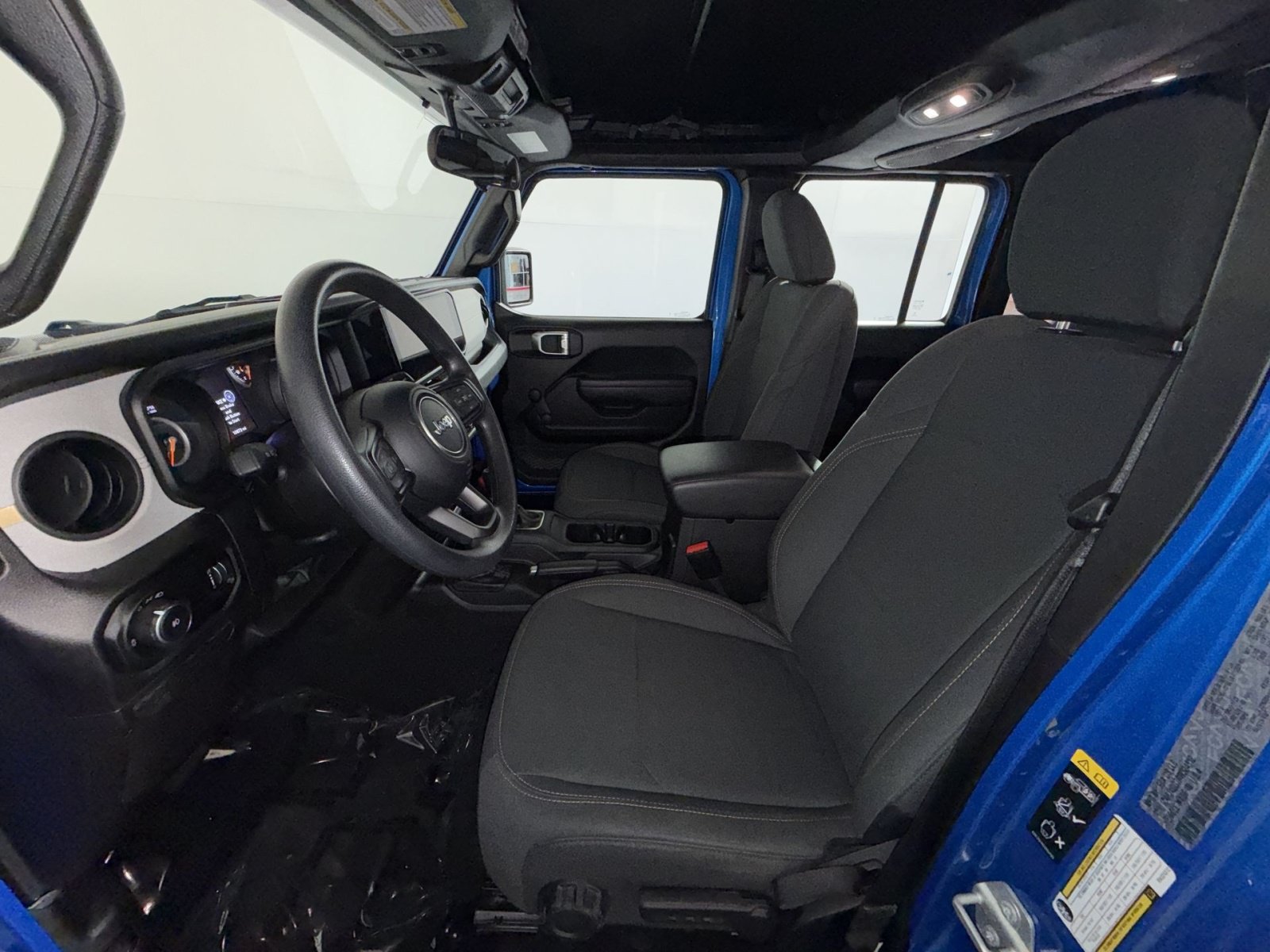 Used 2024 Jeep Wrangler Unlimited Sport AWD/4WD image 13