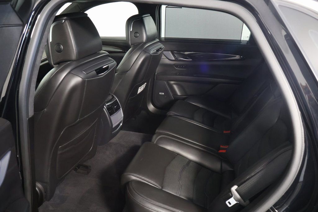 Used 2019 Cadillac CT6 Platinum w/ LPO, Exterior Accent Package image 9