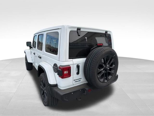 Used 2025 Jeep Wrangler Sahara w/ Safety Group image 9