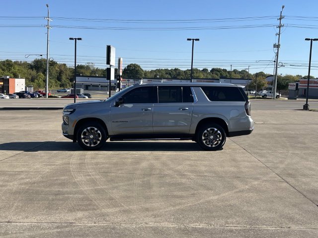 Certified 2025 Chevrolet Suburban LT w/ Comfort Package AWD/4WD image 7