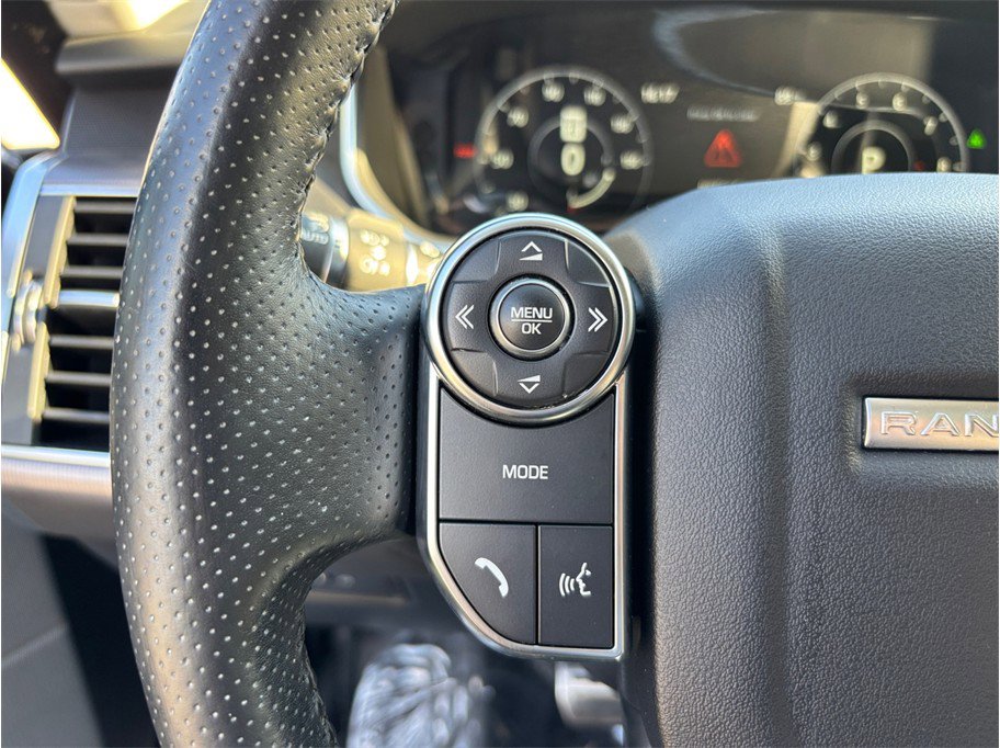 Used 2017 Land Rover Range Rover Sport HSE AWD/4WD image 29