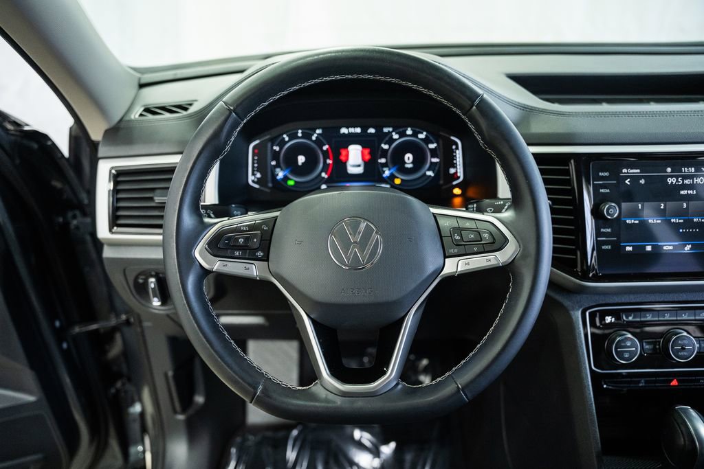 Used 2022 Volkswagen Atlas SE w/ Black Wheel Package image 28