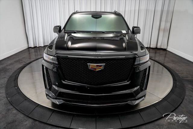 Used 2023 Cadillac Escalade V AWD/4WD image 4