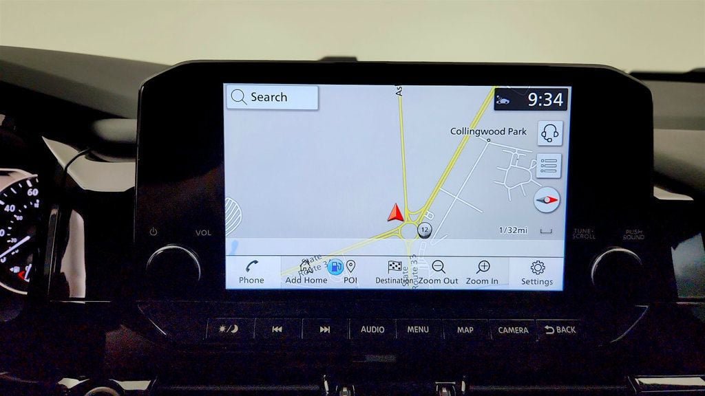 Used 2024 Nissan Pathfinder SL w/ SL Premium Package FWD image 32