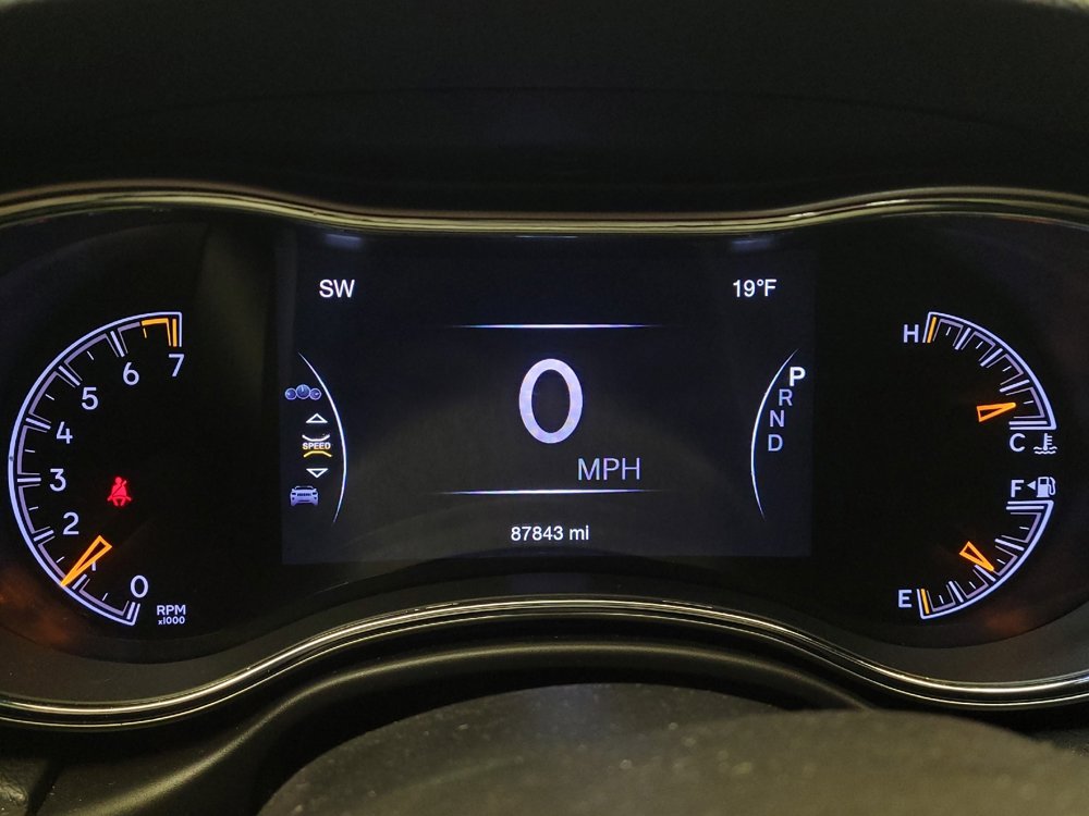 Used 2018 Jeep Grand Cherokee Altitude AWD/4WD image 23