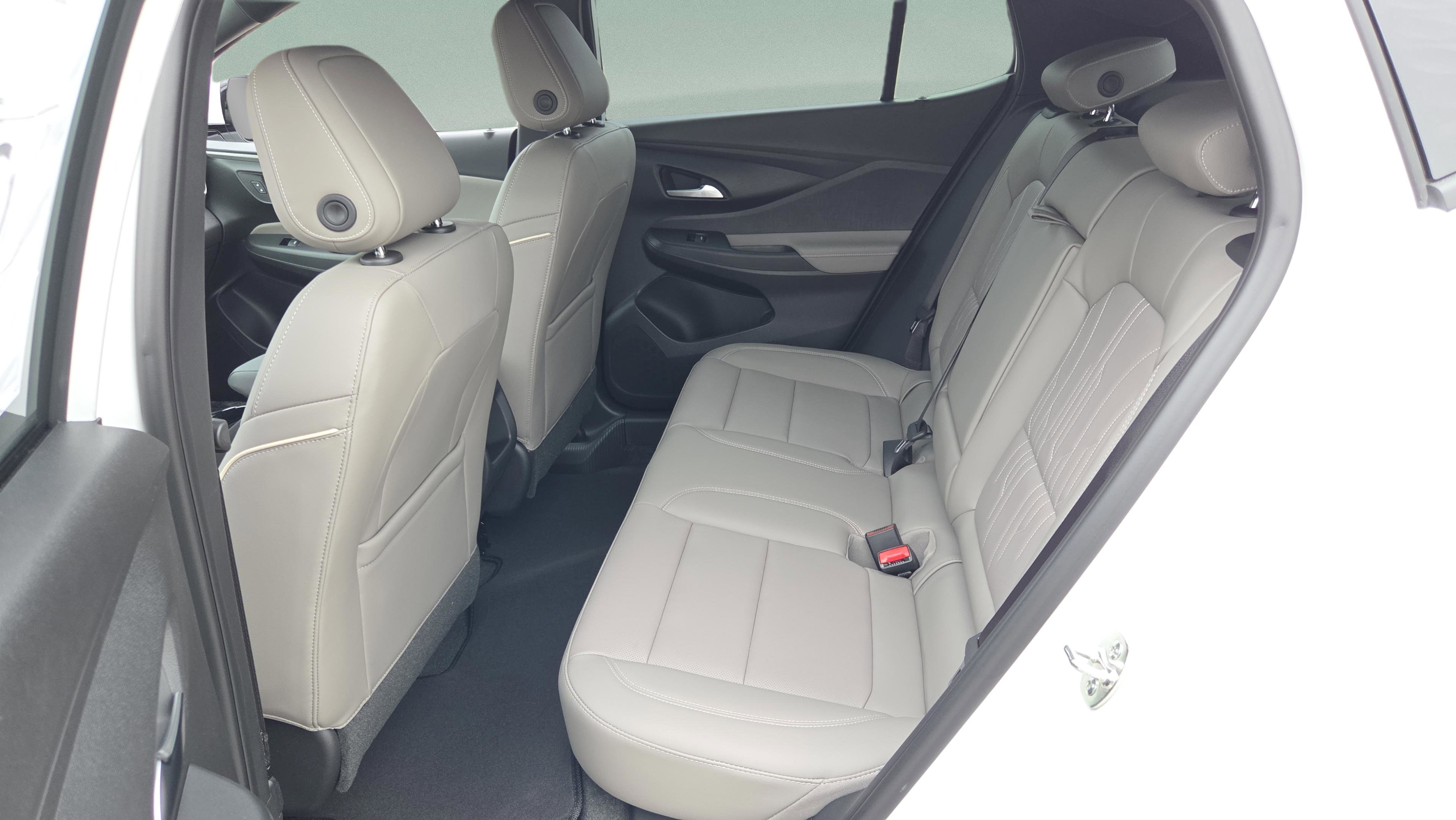 New 2026 Buick Envista Avenir FWD image 32