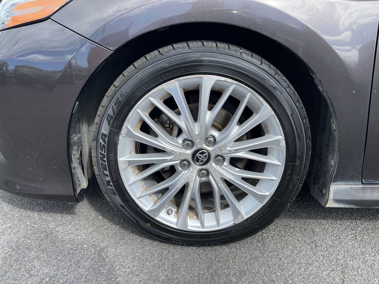 Used 2018 Toyota Camry XLE FWD image 19