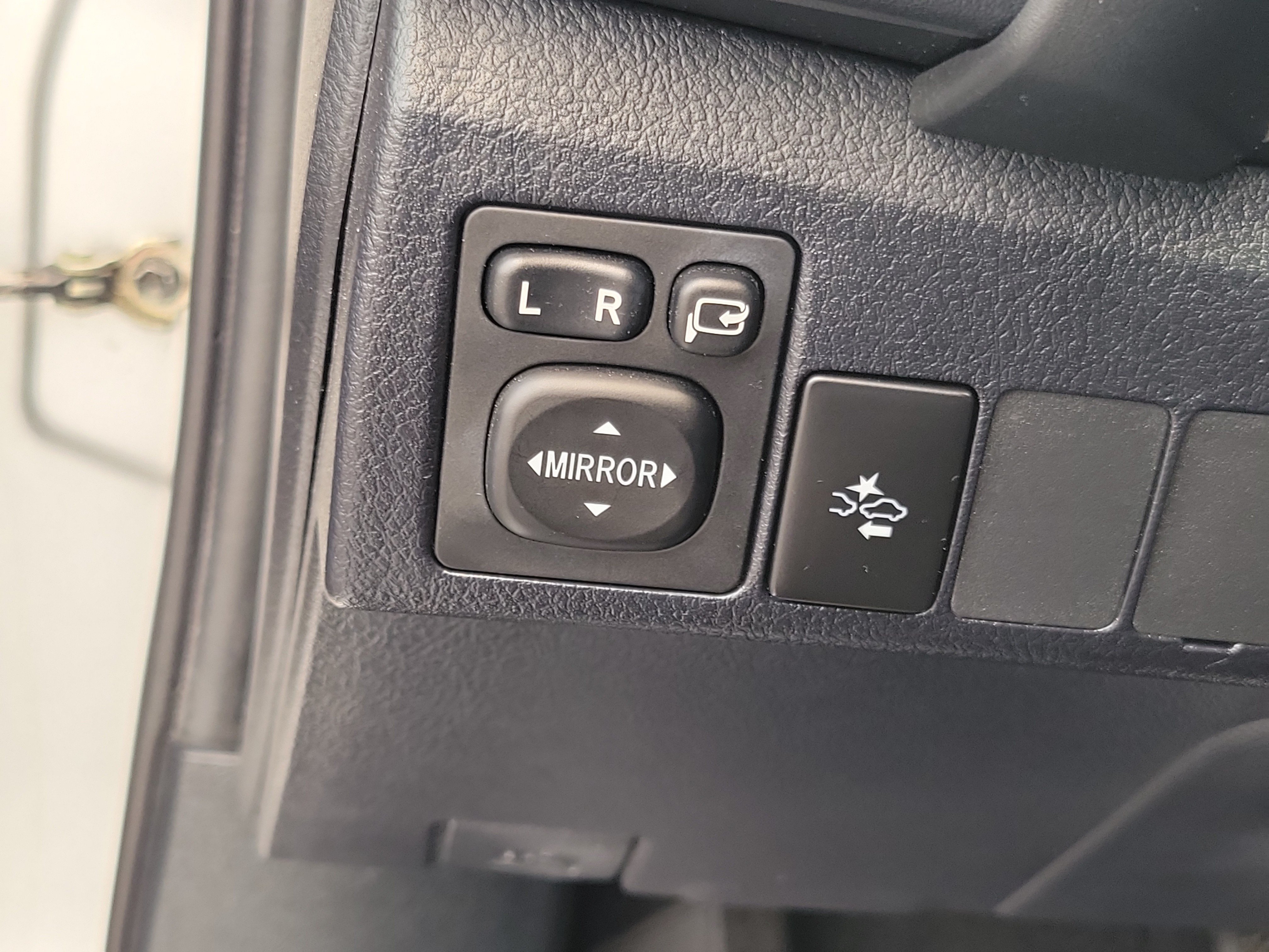 Certified 2018 Toyota Corolla iM w/ All-Weather Mat Package FWD image 19