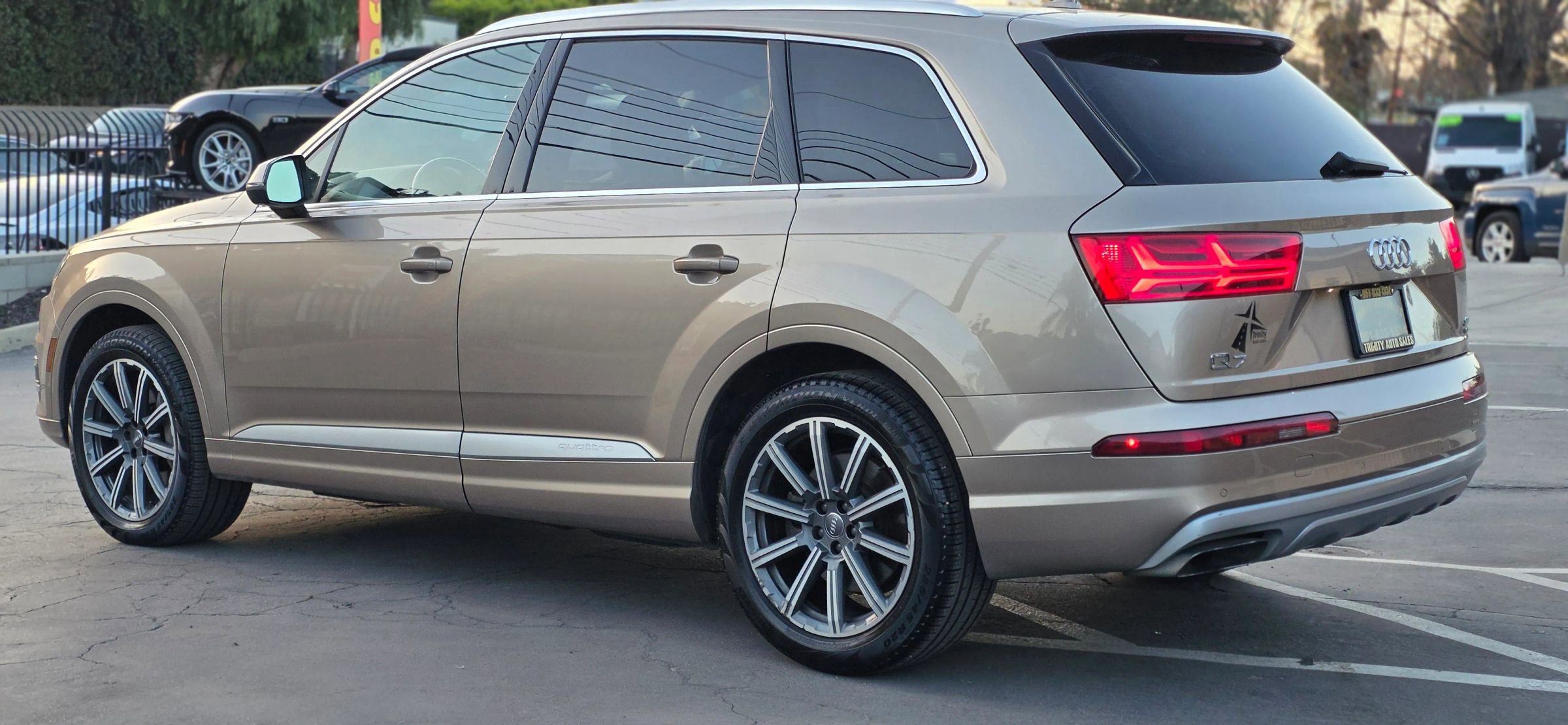 Used 2018 Audi Q7 3.0T Prestige w/ Prestige Package image 4