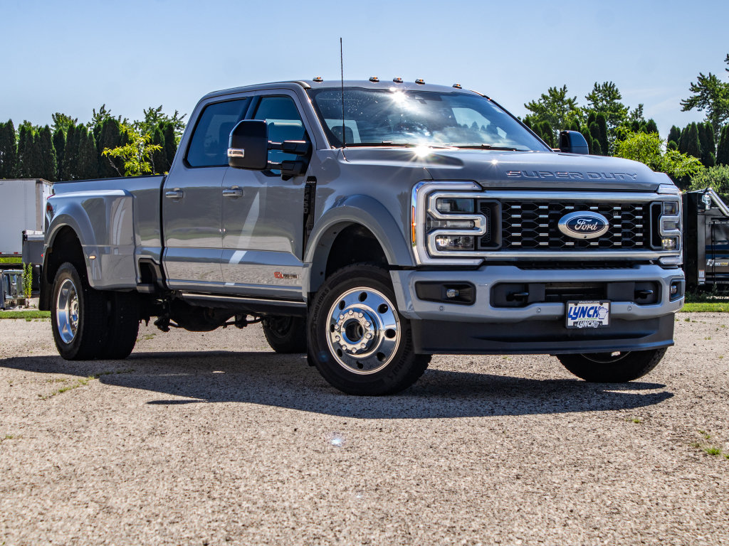 Used 2026 Ford F450 Platinum w/ FX4 Off-Road Package AWD/4WD image 53
