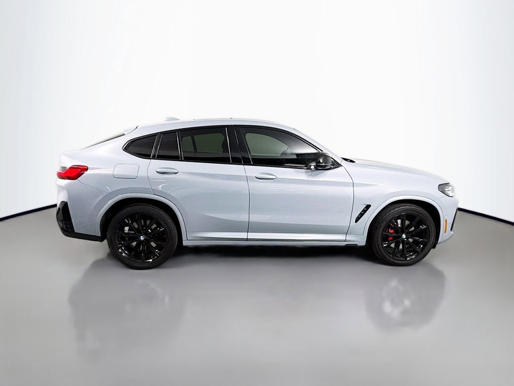 Used 2022 BMW X4 M40i w/ Parking Assistance Package image 4
