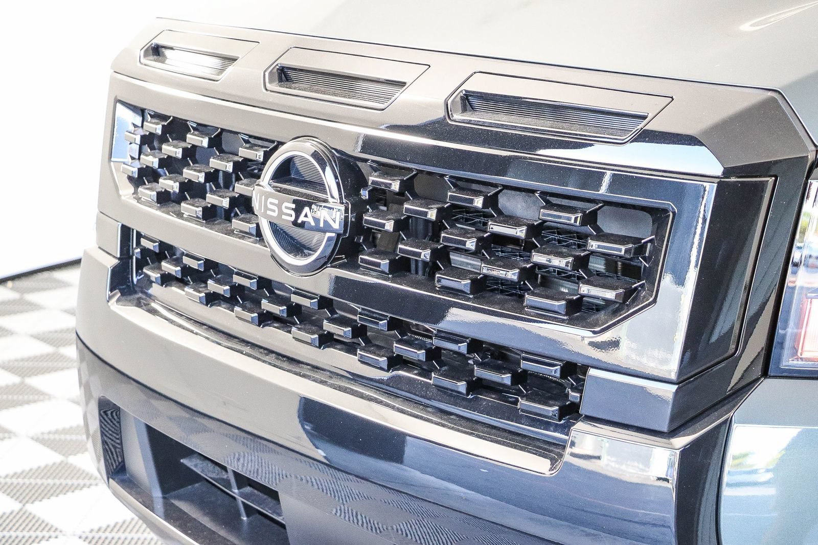 New 2027 Nissan Frontier SV w/ Tow Package RWD image 5
