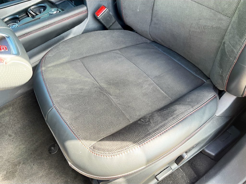 Used 2025 Ford Explorer ST AWD/4WD image 20