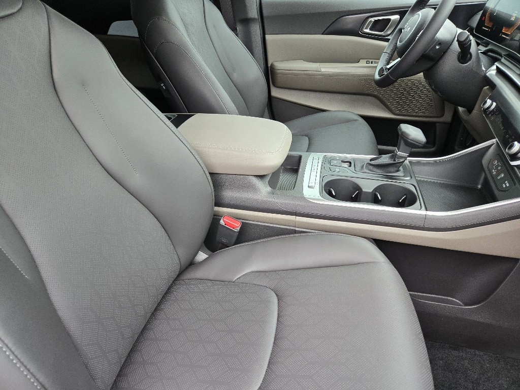 New 2026 Kia Carnival LXS image 10