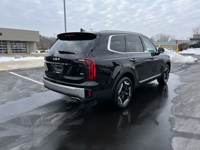 Used 2024 Kia Telluride S w/ S Sunroof Package image 3