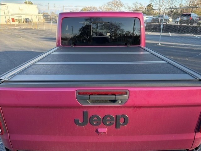 Used 2024 Jeep Gladiator Sport image 3