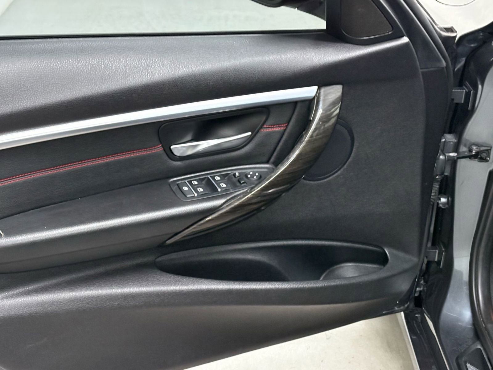 Used 2016 BMW 328i Sedan image 31
