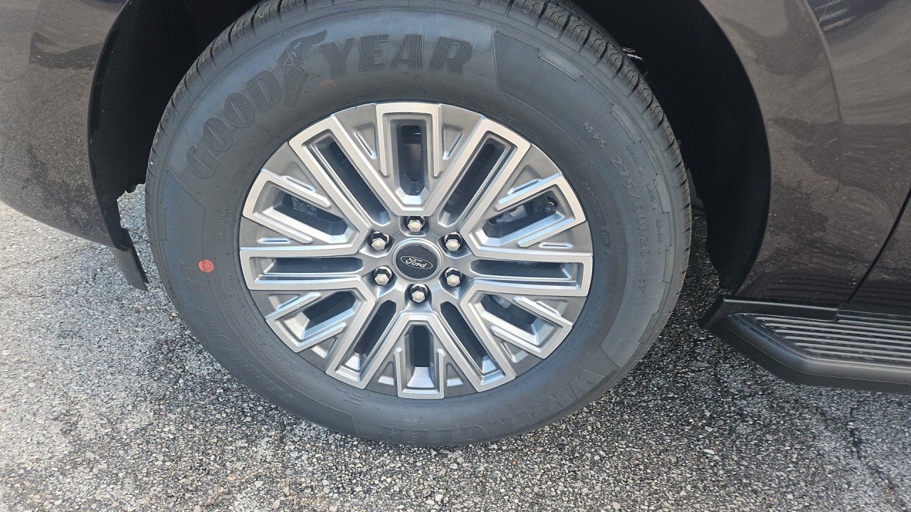 New 2027 Ford Expedition Max Platinum AWD/4WD image 9