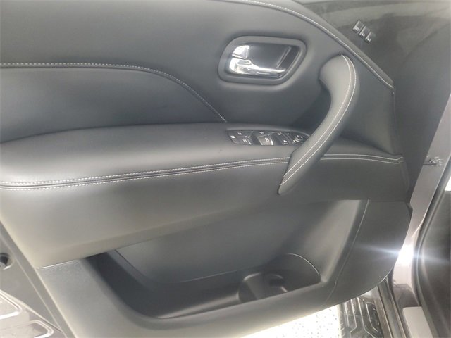 Used 2022 INFINITI QX80 Luxe w/ Cargo Package image 17