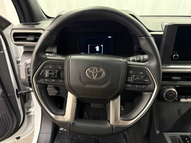 Certified 2026 Toyota 4Runner SR5 AWD/4WD image 13