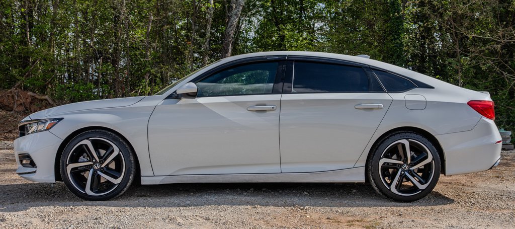 Used 2019 Honda Accord Sport image 2