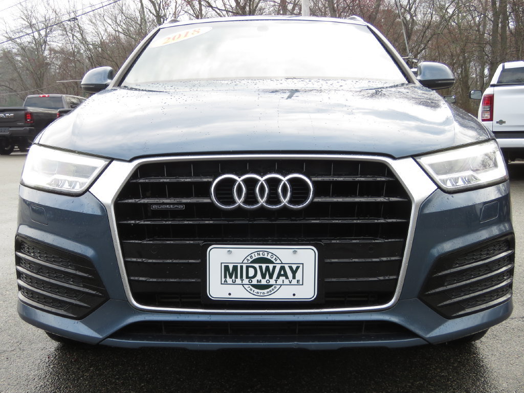 Used 2018 Audi Q3 2.0T Premium Plus w/ Premium Plus Package AWD/4WD image 2