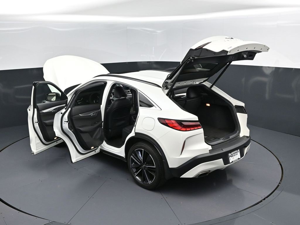 Certified 2023 INFINITI QX55 Luxe w/ Cargo Package image 2