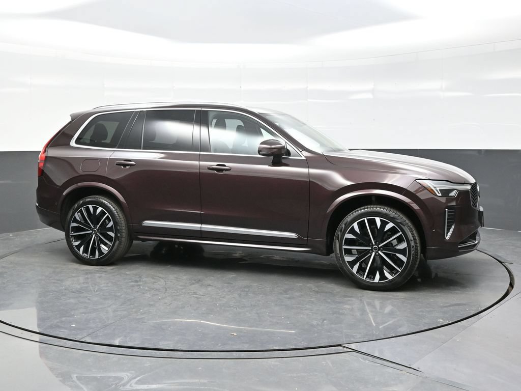 Used 2025 Volvo XC90 B5 Ultra AWD/4WD image 8