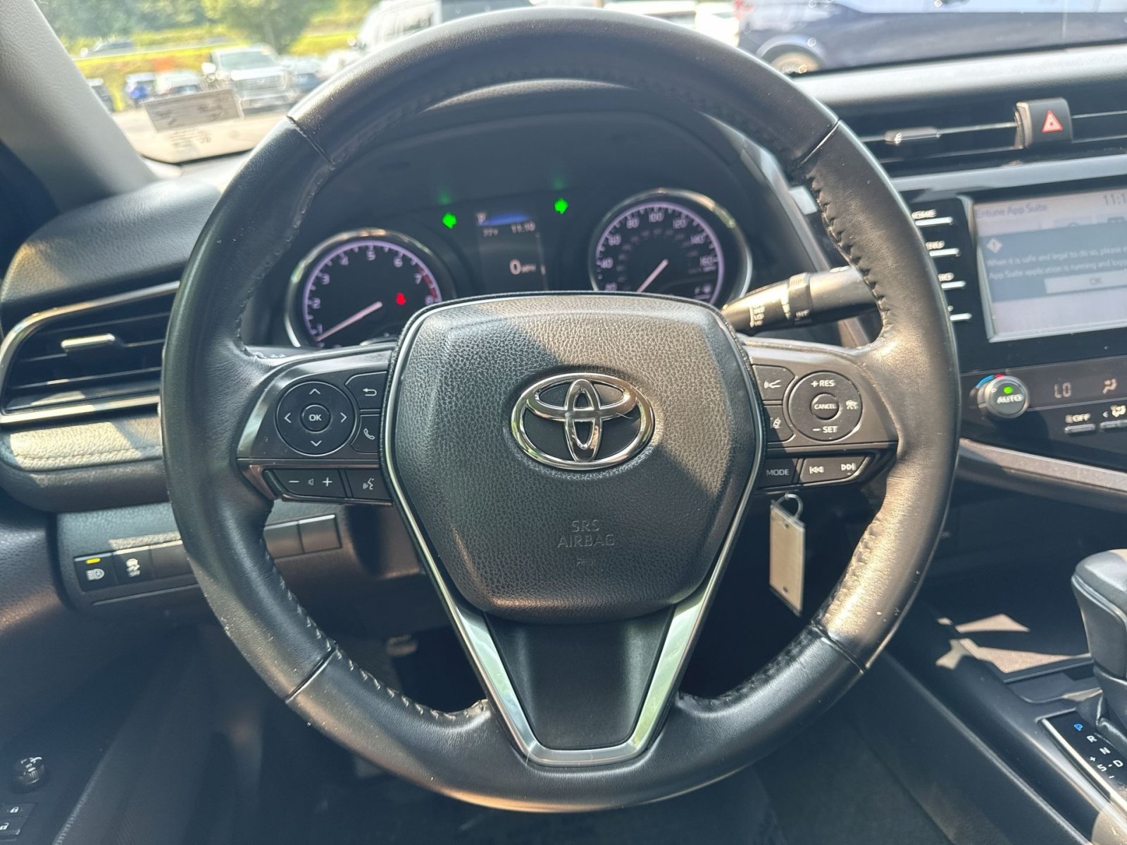 Used 2019 Toyota Camry SE FWD image 18