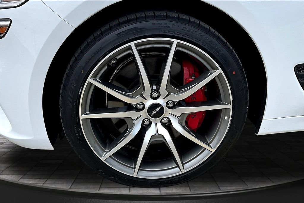 Used 2025 Genesis G70 2.5T RWD image 35