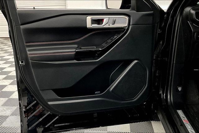 Used 2023 Ford Explorer ST-Line w/ Class IV Trailer Tow Package image 21