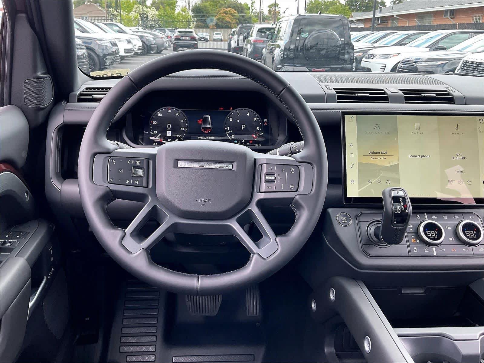 New 2026 Land Rover Defender 130 X-Dynamic SE AWD/4WD image 15