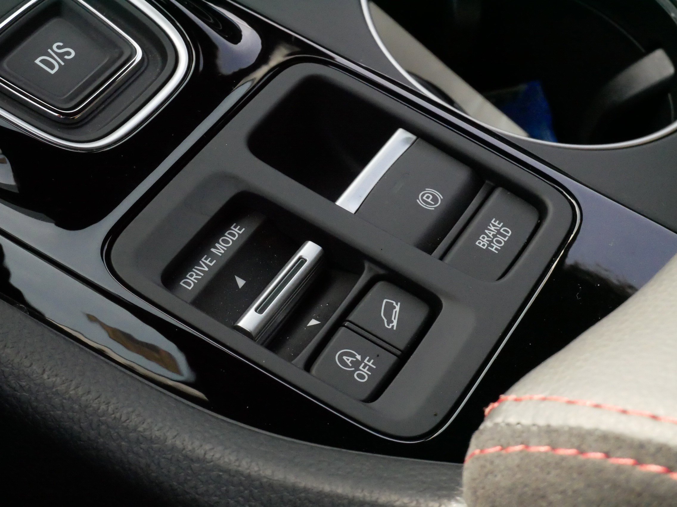 Certified 2026 Honda Pilot Black Edition image 25